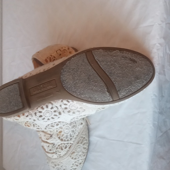 Lower East Side Casual Shoes - Picture 6 of 8